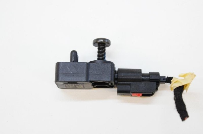 Senzor de impact lateral st&acirc;nga OPEL INSIGNIA A G09 2010 OEM: 13502341 2755956