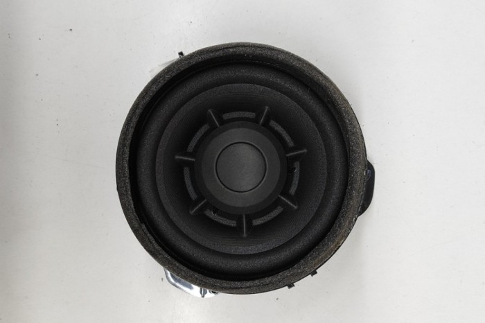 Difuzor ușă st&acirc;nga față LAND ROVER RANGE ROVER VELAR L560 2018 OEM: J8A2-18808-EB 23053606