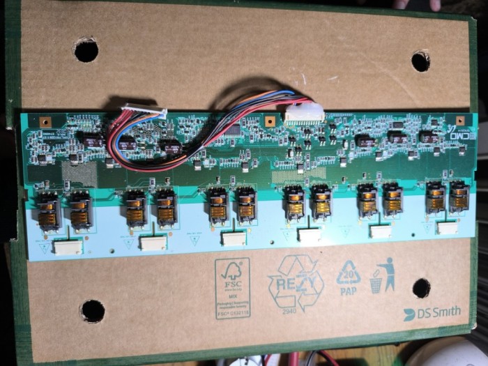 INVERToR BOARD T87I029.14 FOR 32&quot; TECHNIKA LCD32-209 , V315B3-L01 REV.C1