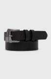 Medicine curea femei, culoarea negru