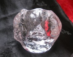 SFESNIC CRISTAL KOSTA BODA SUEDIA DESIGN ANN WARFF MODEL SNOWBALL BULGARE DE ZAPADA foto