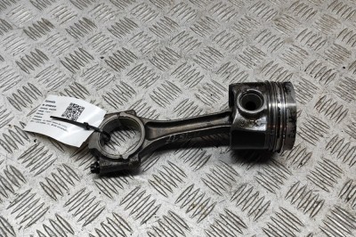 Piston VW PASSAT Variant B8 3G5 2016 OEM: 03L105401A,04L107065D 31601810 foto