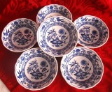 SET BOLURI PORTELAN CU COBALT HUTSCHENREUTHER BAVARIA MODEL BLUE ONION