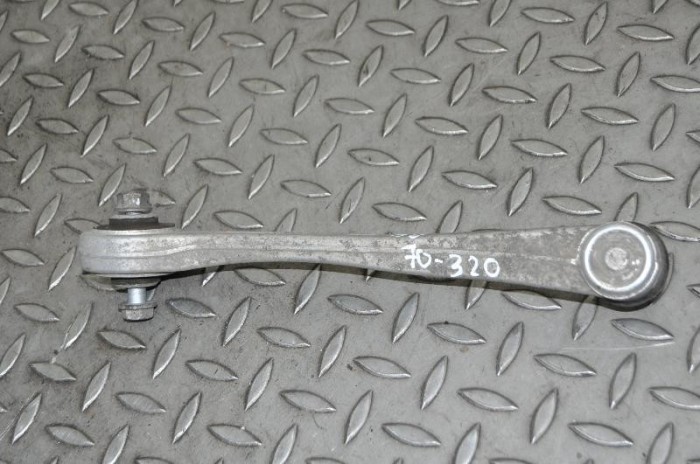 Braț superior dreapta față AUDI A5 8T3 2015 3916096