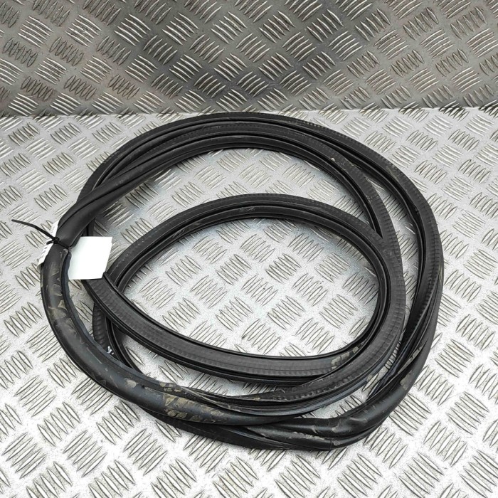 Garnitura ușă st&acirc;nga față VW T-ROC A11 2022 OEM: 2GA867911B