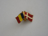 CM3 N3 8 - insigna - steaguri - Romania - Danemarca