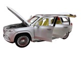 Macheta Mercedes GLE Maybach GLS alb 1:24 cu lumini si sunete, deschide usile