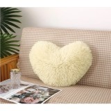 Cumpara ieftin Perna Decorativa in Forma de Inima, Crem - JOJ535