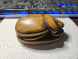 Scarabeu vintage ceramica maro