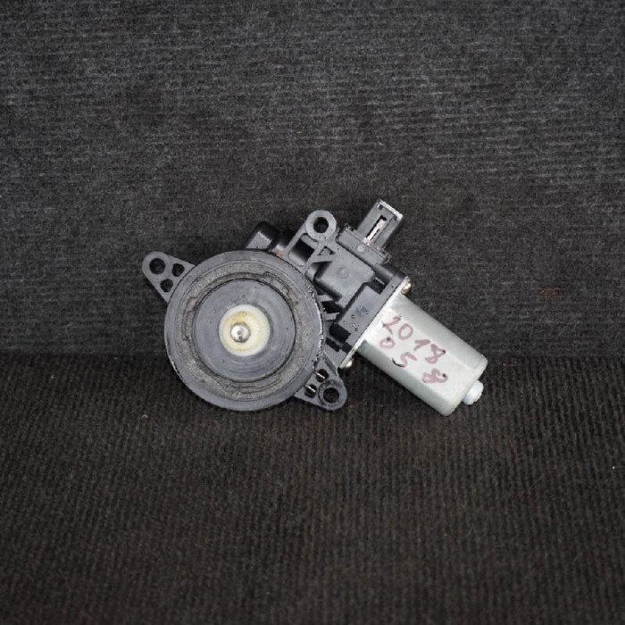 Motor macara geam ușă st&acirc;nga spate MAZDA 6 Hatchback GH 2009 OEM: D6515958X 2018659