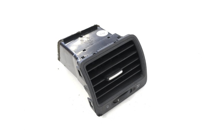 Gura de ventilație planșa de bord VW GOLF V 1K1 2004 OEM: 1K0819710 11285667