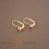 Cercei Placati cu Aur cu Tortita Clasica si Cristal Zirconia Rosu Imperial, SaraTremo
