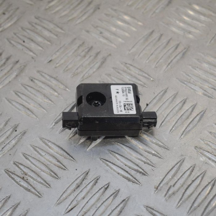 Amplificator de antena BMW 2 Coupe F22, F87 2016 OEM: 9231466 2771743