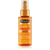 TRESemm&eacute; Keratin Smooth ulei pentru netezire pentru un par stralucitor si catifelat 50 ml