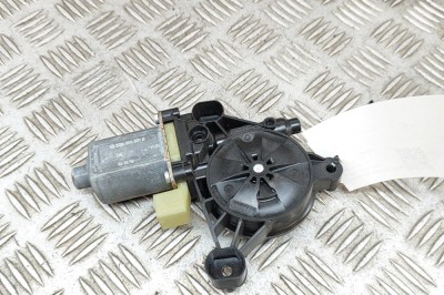 Motor macara geam ușă dreapta față VW TIGUAN AD1 2017 OEM: 5Q0959801B,0130822717 25383803 foto