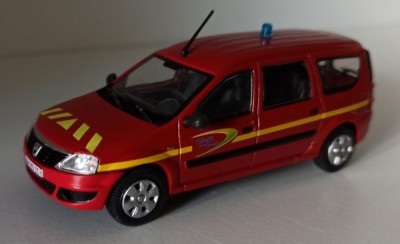 Macheta Dacia Logan MCV MK1 Facelift 2009 pompieri - IXO/Altaya 1/43 foto