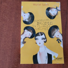 Domnisoara Brodie in floarea varstei de Muriel Spark