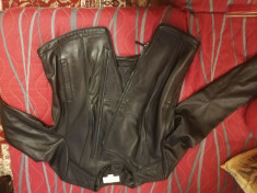 Geaca de piele, brand Michael Kors, culoare neagra, marimea L; foto