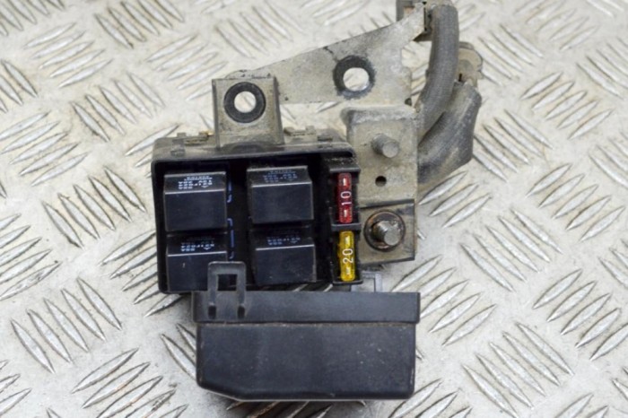 Panou de siguranțe DODGE STEALTH 1992 OEM: 521F024 13877986