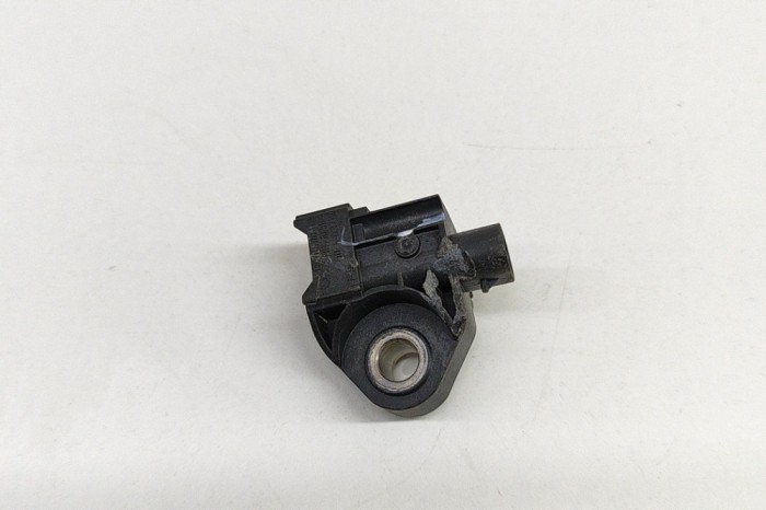 Senzor de impact st&acirc;nga spate BMW iX I20 2022 OEM: 9496817,A3C0637440000 | 27000585