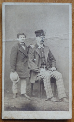 Foto pe carton , Dionitiu si Costache Codreanu din Falticeni , 1876 , autograf foto