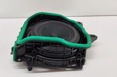 Subwoofer podea st&amp;acirc;nga BMW 3 Touring G21 2020 OEM: 2622565 | 25588421 foto