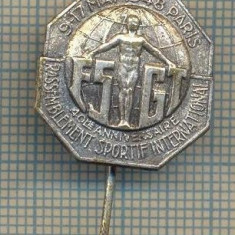 Y 631 INSIGNA -SPORTIVA -9-17MAI 1948 PARIS-FSGT -PENTRU COLECTIONARI