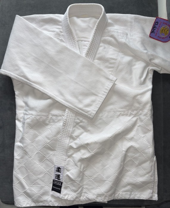 Kimono Karate + Centuri