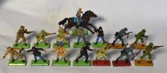 Lot 15 figurine / soldatei Britains LTD Deetail Made in England foto