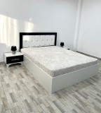 Pat Amelia 160 cm x 200 cm Alb Negru cu Set Noptiere fara Saltea
