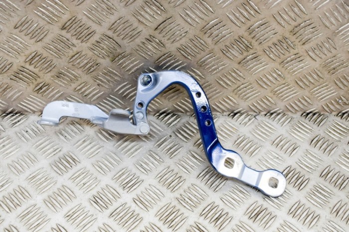 Balama haion dreapta BMW iX3 G08 2021 OEM: 7397316 21327367