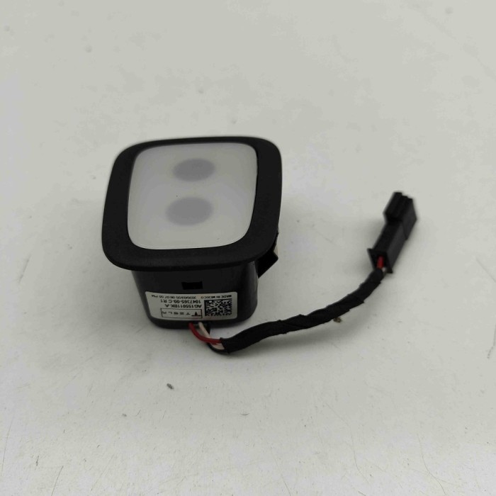 Iluminare interioară TESLA MODEL X 2020 OEM: CAL21950-01-AC 31671341