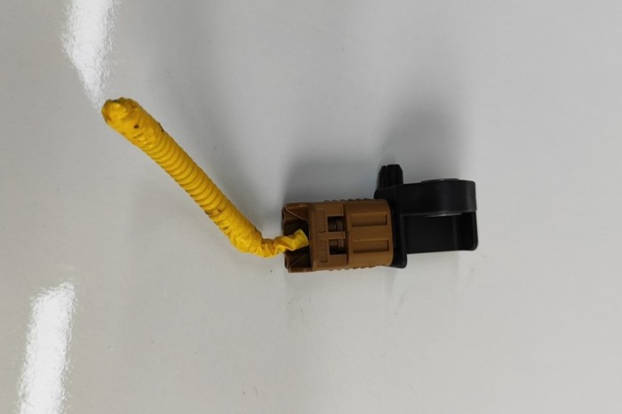 Senzor de impact dreapta față KIA NIRO II 2023 OEM: 95920-CG100 30373724