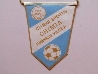 Fanion fotbal - &amp;quot;Chimia&amp;quot; RAMNICU-VALCEA foto