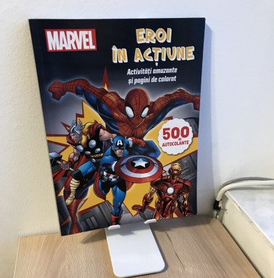 Marvel Eroi &amp;icirc;n Acțiune - Activități amuzante și pagini de colorat (+500 de autocolante) foto