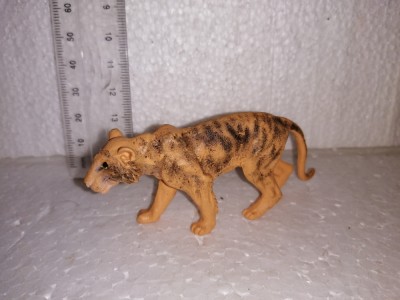 bnk jc Britains Ltd - tigru foto