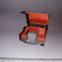 bnk jc Matchbox 28d Mack Dumper