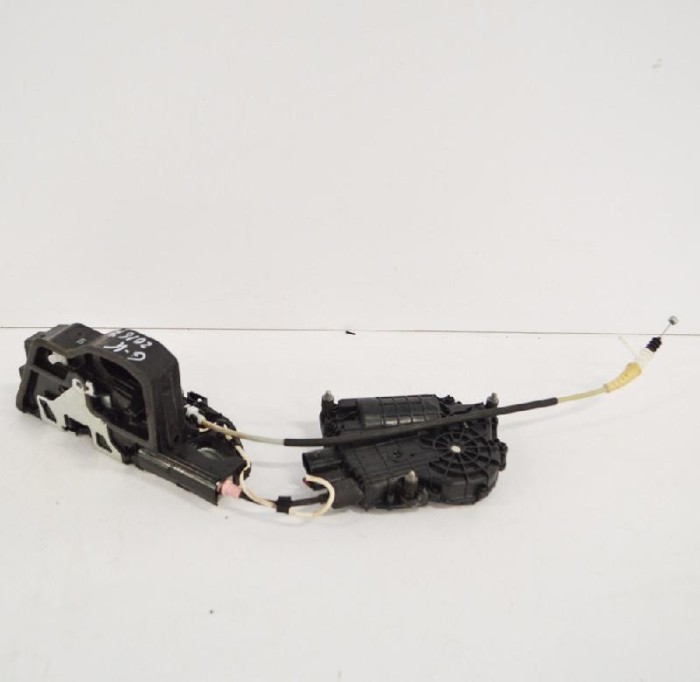 &Icirc;ncuietoare ușă st&acirc;nga spate BMW 5 F10 2016 OEM: 7154515 | 2731630
