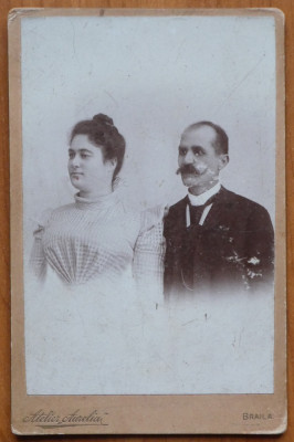 Foto pe carton ; Atelier Aurelian ; Sfarsit sec. 19 , Familie din protipendada foto