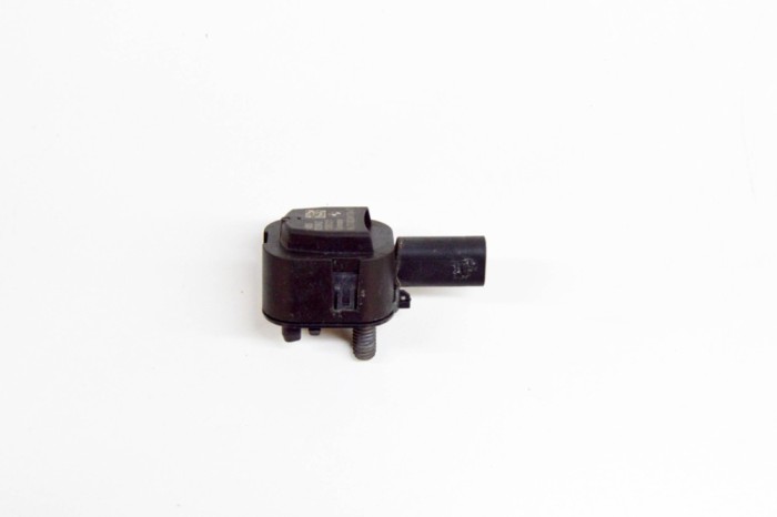 Senzor de impact st&acirc;nga față BMW 6 Coupe F13 2013 OEM: 9224178 17473528