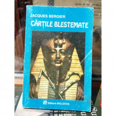 CARTILE BLESTEMATE , JACQUES BERGIER foto