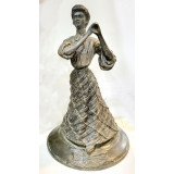 Sculptura in bronz-Doamna in dans