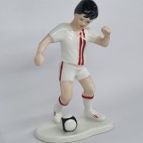 Bibelou RAR portelan romanesc, vechi, vintage - Fotbalist