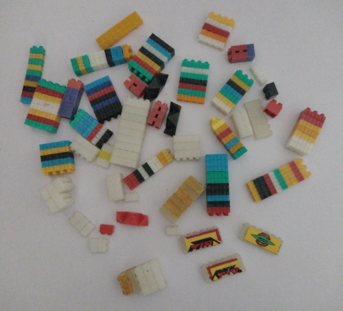 LOT PIESE VECHI LEGO ROMANESTI