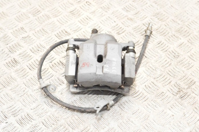 Etrier de fr&acirc;nă dreapta față TOYOTA PRIUS _W3_ 2010 13926429
