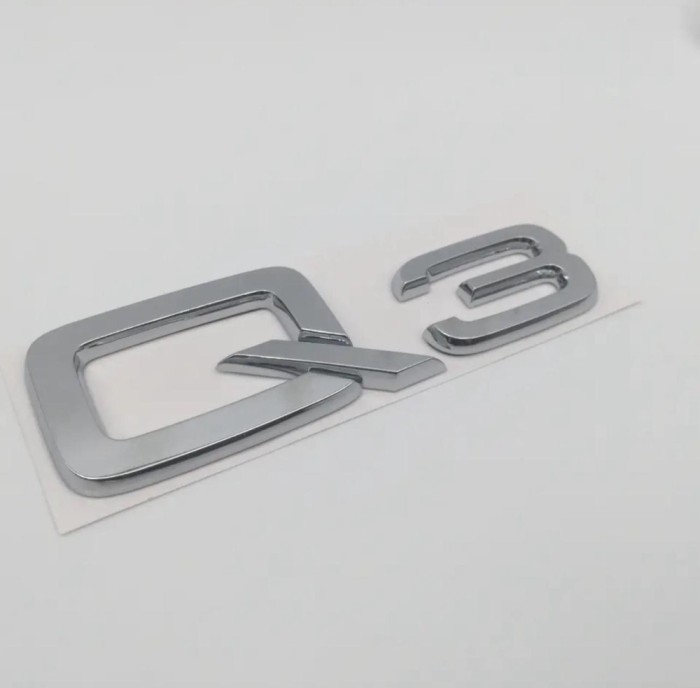 Emblema AUDI Q3