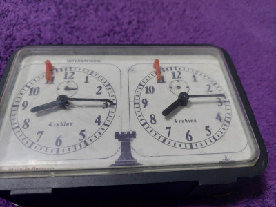 Ceas vechi Mecanic Dublu pentru SAH INTERNATIONAL,Made in Romania,ceas de colect foto