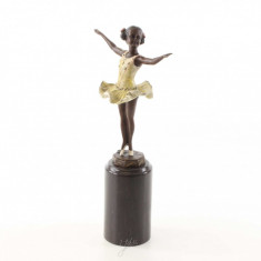 Micuta balerina - statueta din bronz pictat pe soclu din marmura BG-28