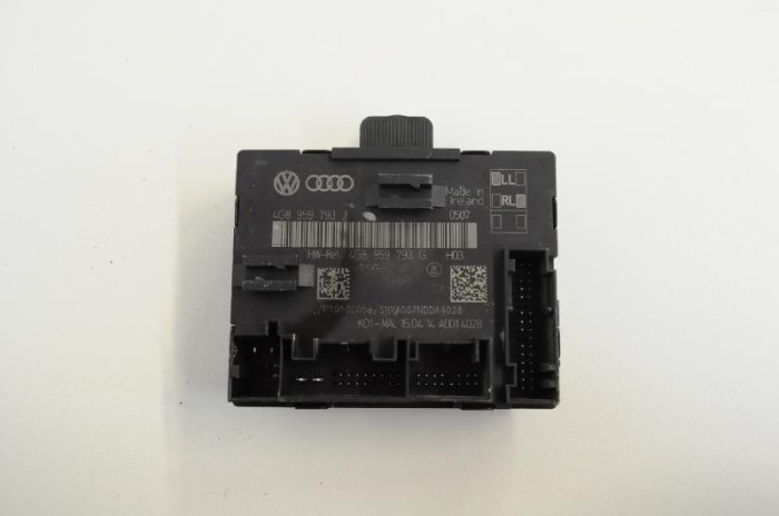 Modul de control ușă dreapta față AUDI A6 4G2, C7, 4GC 2015 OEM: 4G8959793 2093887