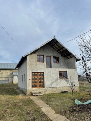 Casă de v&amp;acirc;nzare foto